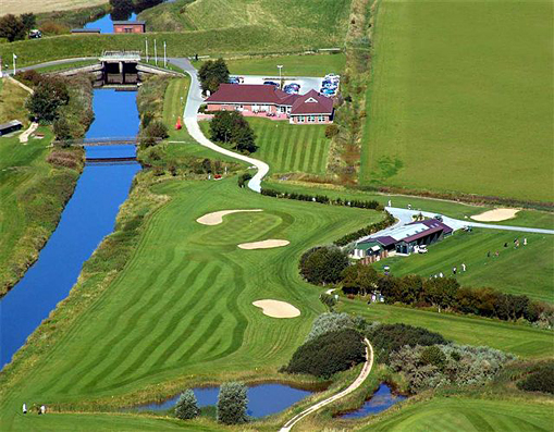 GOLFPLATZBAU Brehmer + Kooistra GmbH führt alle anfallenden Arbeiten mit einem eingespielten Team aus.