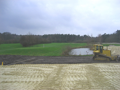 Die günstige Witterung im frühen Dezember 2006 erlaubt weiterhin die Fortsetzung der Baumaßnahmen, so daß das gesamte Projekt hervorragend im Zeitplan liegt...